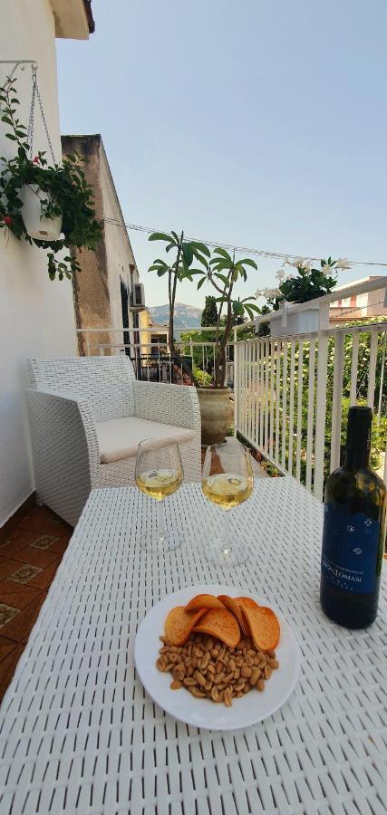 La Casa Di Andreina Hotel Mondello Bagian luar foto