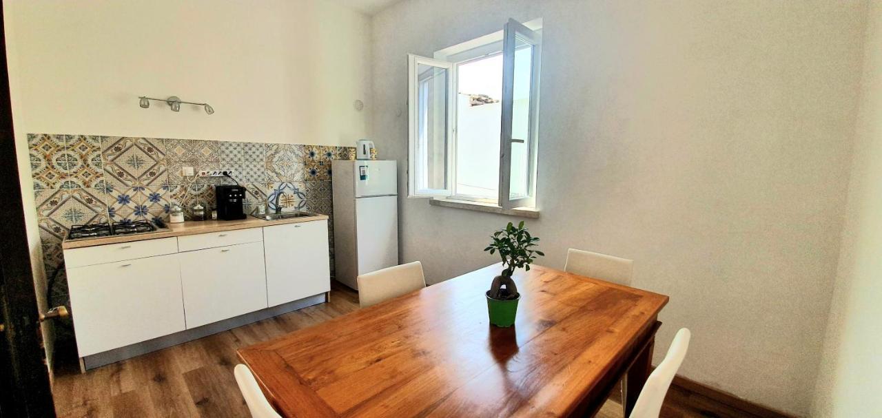 La Casa Di Andreina Hotel Mondello Bagian luar foto