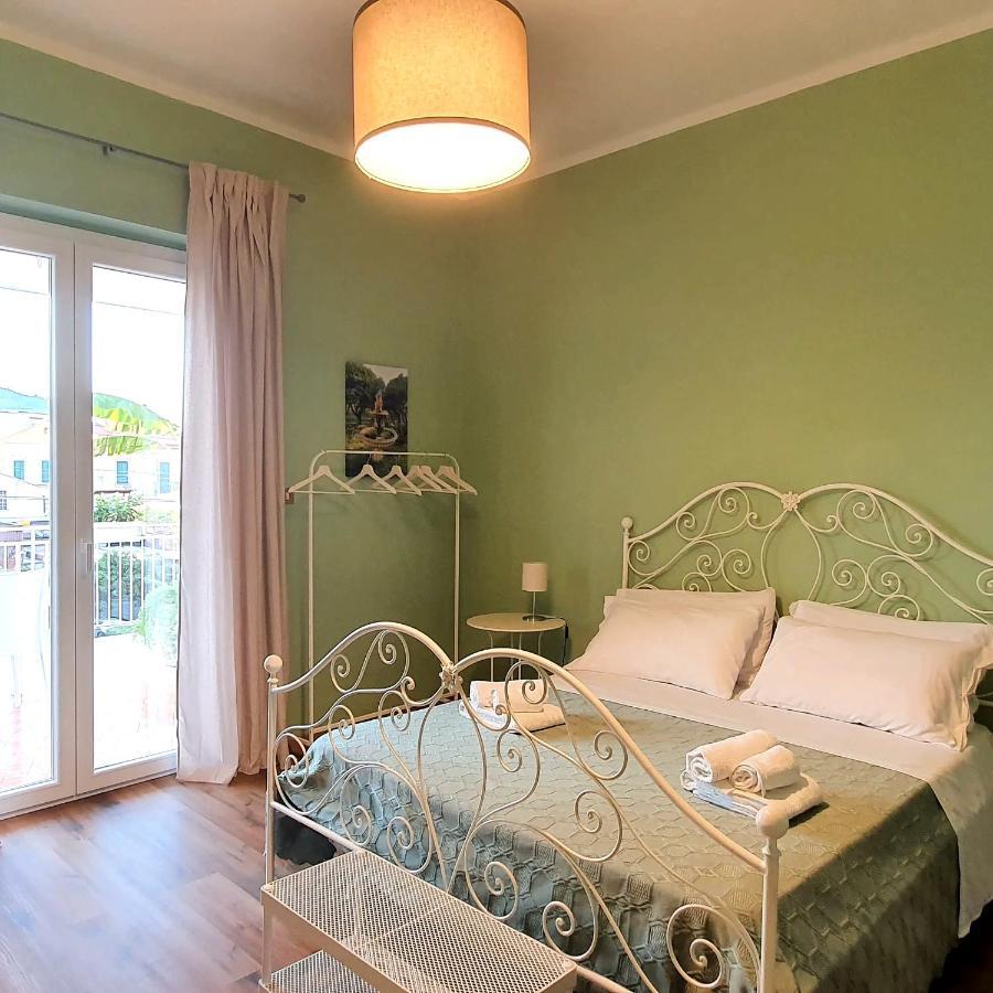 La Casa Di Andreina Hotel Mondello Bagian luar foto